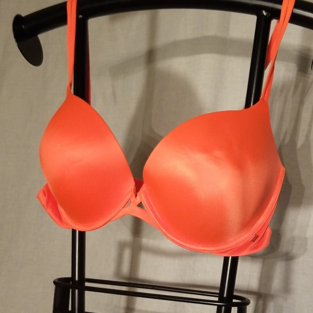 Victoria's Secret Very Sexy Push-up Bra